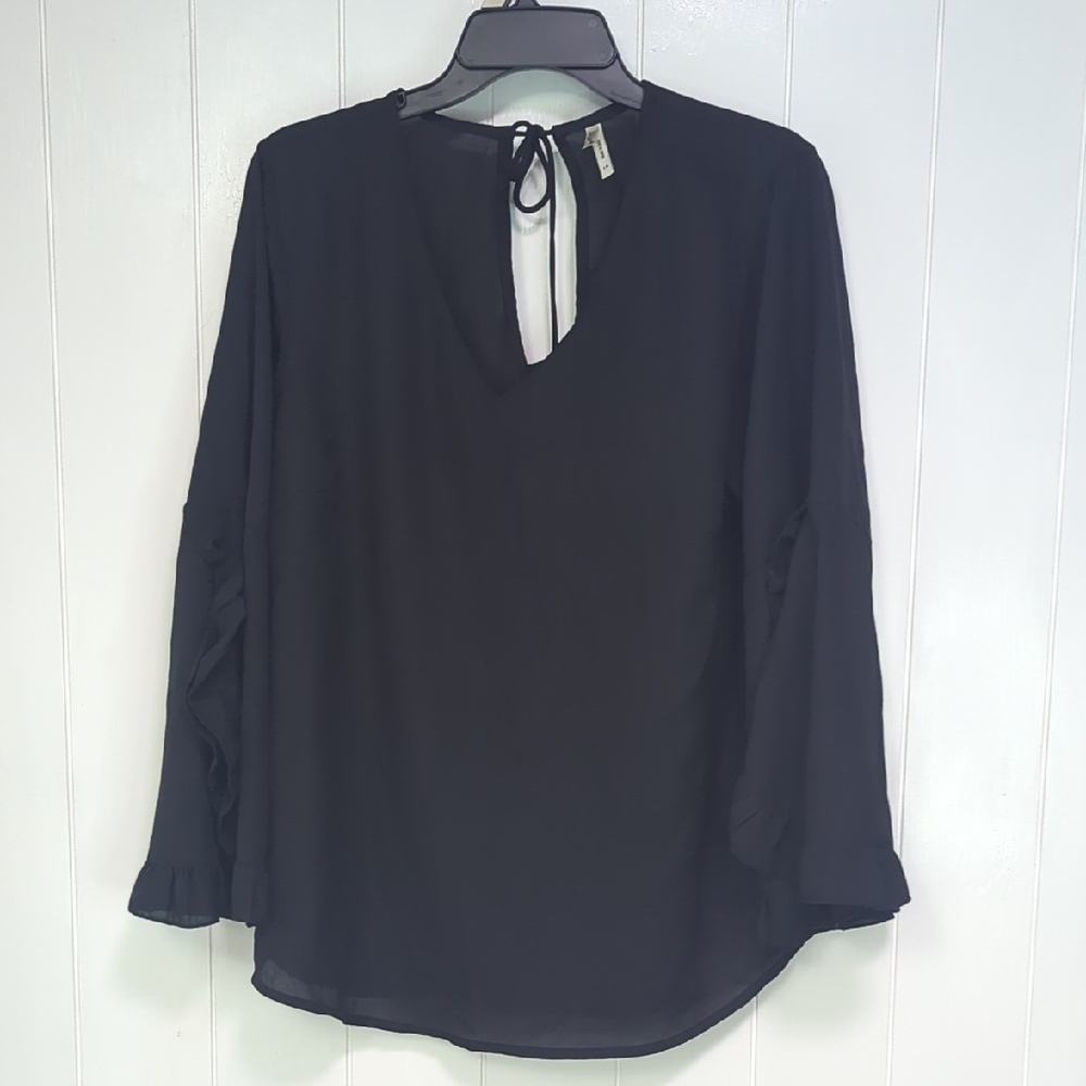 ❤️5/$25 Elegant Black Women's Top